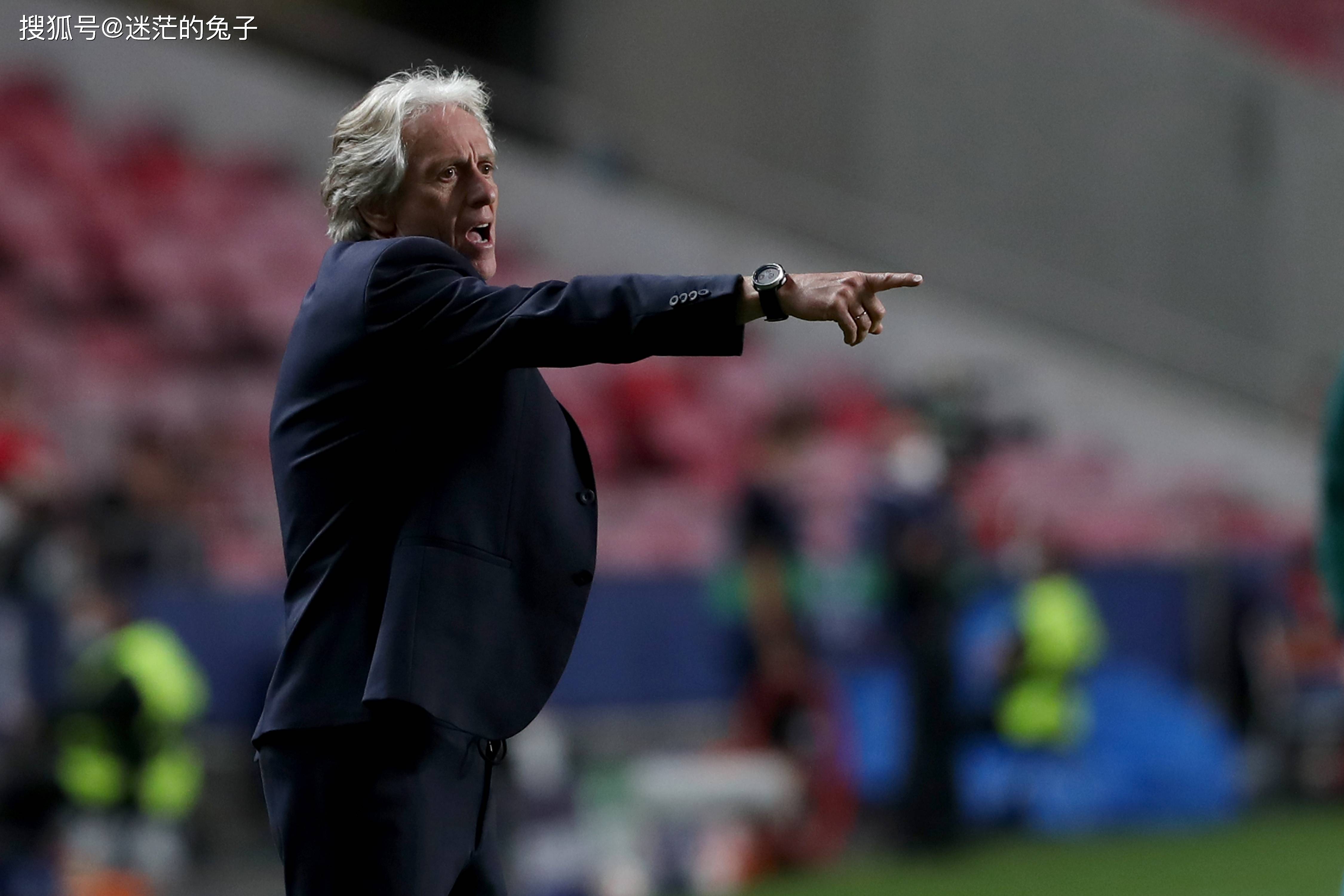 本菲卡再度上演帽子戏法,泰山后防线成筛子!的简单介绍 本菲卡再度上演帽子戏法,泰山后防线成筛子!的简单介绍